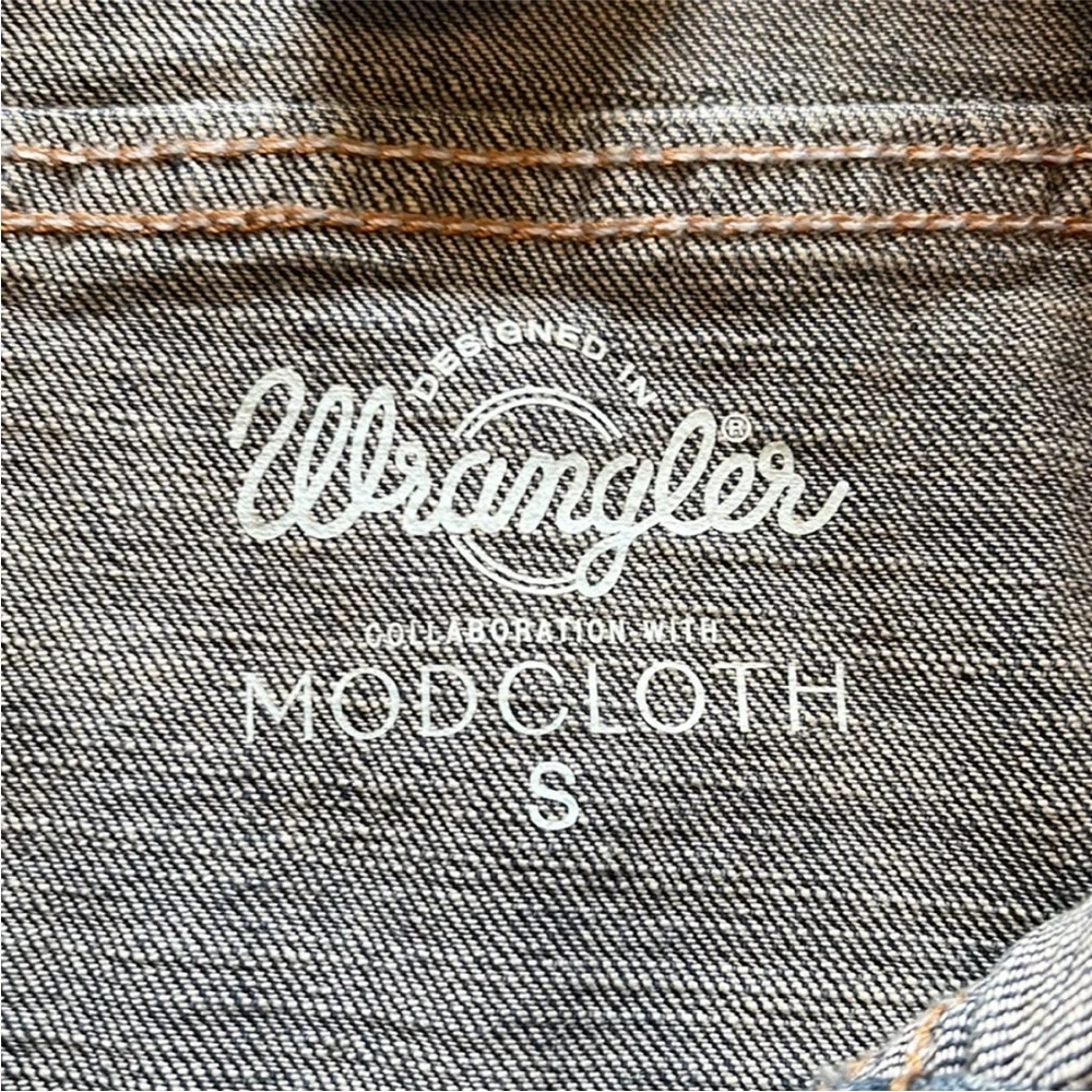 NWT Wrangler x Modcloth Dependable Denim Jacket - Picture 7 of 16